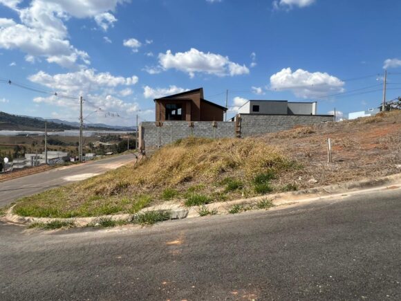 WhatsApp Image 2025-10-20 at 10.48.31 (2)