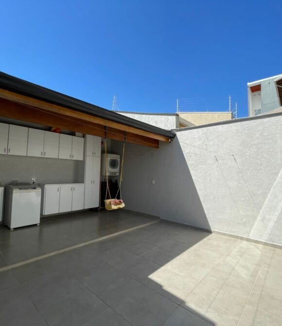 WhatsApp Image 2025-10-28 at 15.35.26 (1)