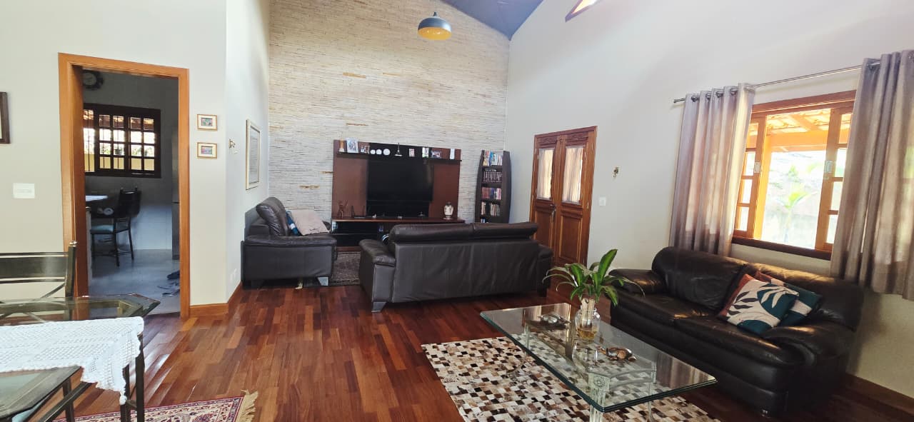 WhatsApp Image 2025-11-28 at 10.20.32 (1)