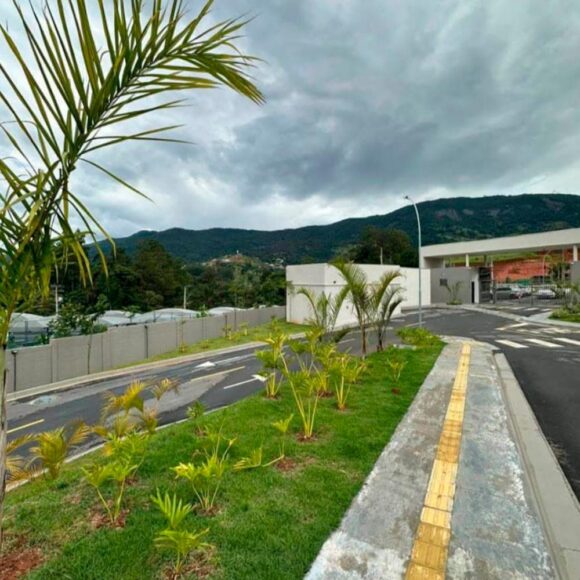 WhatsApp Image 2025-09-22 at 12.57.19 (38)